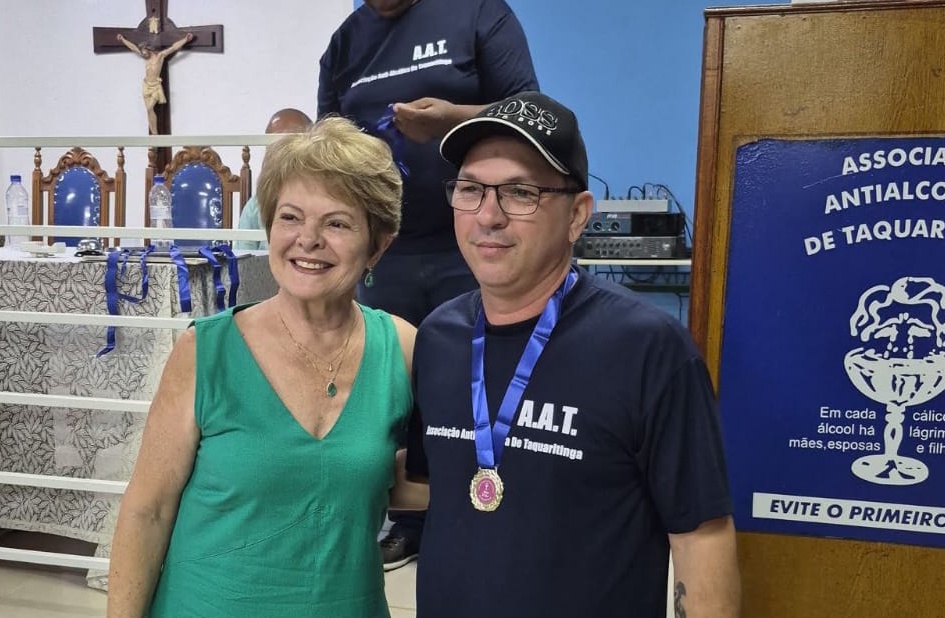 Foto da premiação e comemoração dos 44 anos da AAAT 17 de 36