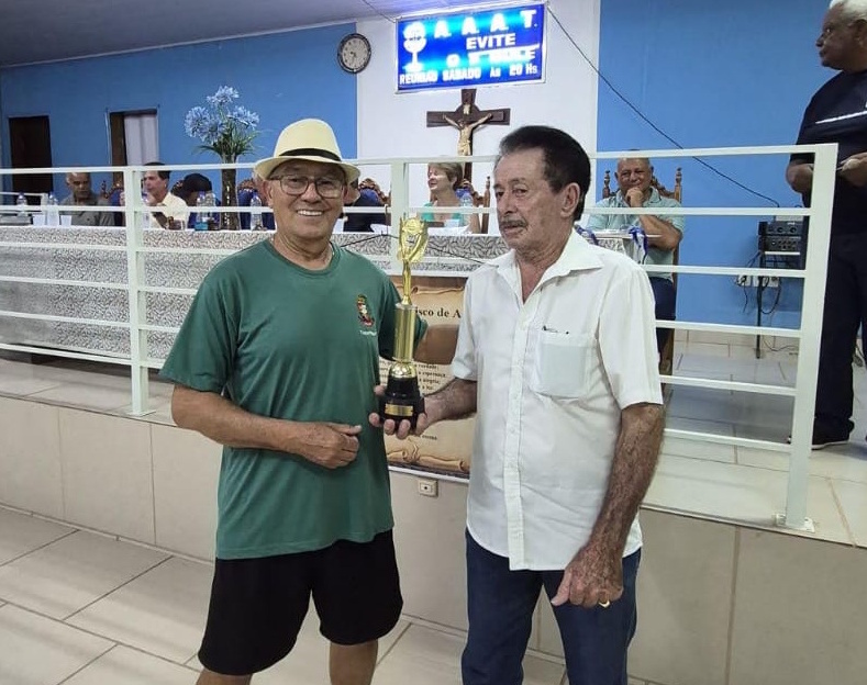 Foto da premiação e comemoração dos 44 anos da AAAT 28 de 36